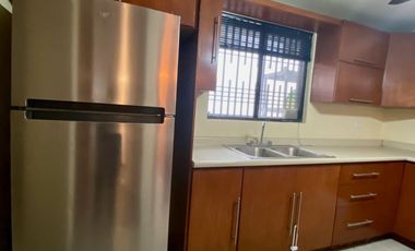 CASA EN RENTA AMUEBLADA EN BONATERRA APODACA – 3 NIVELES, TERRAZA, EXCELENTE UBICACIÓN