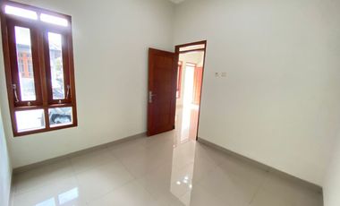 Hunian Modern Strategis Dekat RS Hardjolukito – Harga Promo 520 Jutaan Nego + Bonus Menarik!