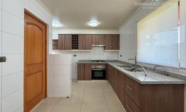 CALLE LARGA - VENDE CASA 3D 3B PISCINA - COND. CUMBRES DE AUCO