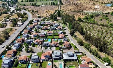 CALLE LARGA - VENDE CASA 3D 3B PISCINA - COND. CUMBRES DE AUCO