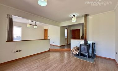 CALLE LARGA - VENDE CASA 3D 3B PISCINA - COND. CUMBRES DE AUCO