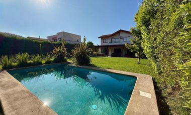 CALLE LARGA - VENDE CASA 3D 3B PISCINA - COND. CUMBRES DE AUCO