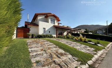 CALLE LARGA - VENDE CASA 3D 3B PISCINA - COND. CUMBRES DE AUCO