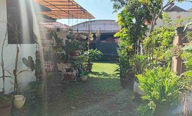 Jarang ada! Rumah tanah luas 300m, parkir 3 mobil SHM - Cisaranten Arcamanik Bandung Timur