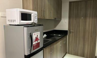Fully Furnished 1 Bedroom with balcony facing the amenities. Tower 3 | SMDC FAME RESIDENCES MANDALUYONG