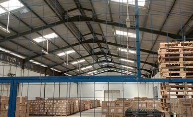 Disewakan gudang di Cikokol,Uk 30x60m,akses 40 ft,min 2 thn,Harga:1,2 M/thn exc pajak