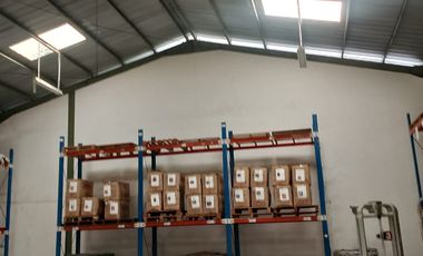 Disewakan gudang di Cikokol,Uk 30x60m,akses 40 ft,min 2 thn,Harga:1,2 M/thn exc pajak