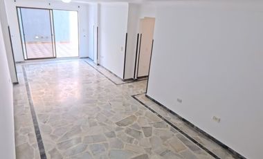 APARTAMENTO EN ARRIENDO