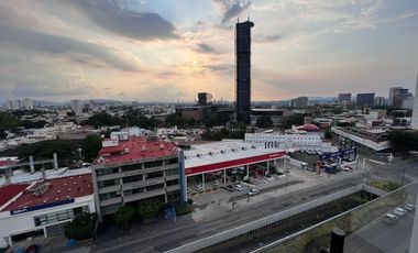 Loft seminuevo en renta junto Glorieta Colón, nivel 10 a 300 mts de Midtown