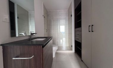 Loft seminuevo en renta junto Glorieta Colón, nivel 10 a 300 mts de Midtown