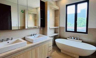 sewa town house Cipete & pool siap huni jakarta selatan