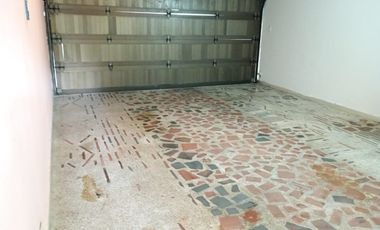 CASA EN VENTA EN TEJARES CRISTALES