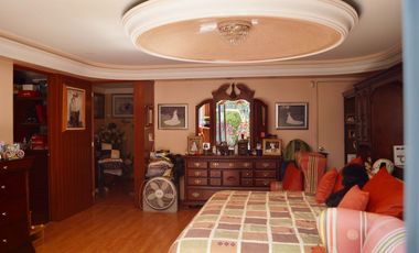 Dos Casas en Una en Del Valle: Ideal Para Vivir e Invertir en Una Sola Propiedad