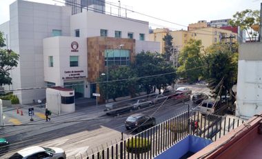 Dos Casas en Una en Del Valle: Ideal Para Vivir e Invertir en Una Sola Propiedad