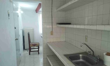 AMUEBLADO. DEPTO. EN XALAPA 2000, POR LA FACULTAD. DE PSICOLOGÍA.