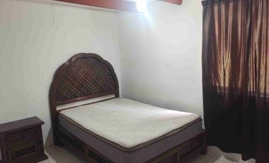 AMUEBLADO. DEPTO. EN XALAPA 2000, POR LA FACULTAD. DE PSICOLOGÍA.