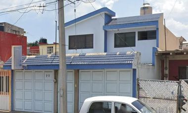 CASA EN VENTA EN ARQUITECTOS 77