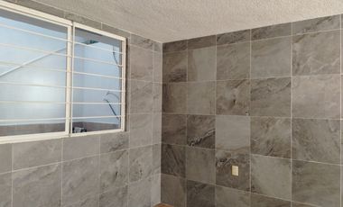 CASA EN VENTA CON 3 RECAMARAS EN BELLAVISTA, C. IZCALLI,  DENTRO DE PRIVADA