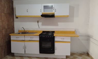 CASA EN VENTA CON 3 RECAMARAS EN BELLAVISTA, C. IZCALLI,  DENTRO DE PRIVADA