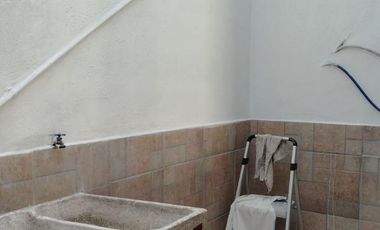 CASA EN VENTA CON 3 RECAMARAS EN BELLAVISTA, C. IZCALLI,  DENTRO DE PRIVADA