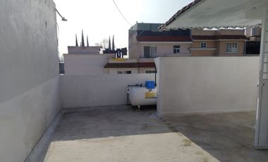 CASA EN VENTA CON 3 RECAMARAS EN BELLAVISTA, C. IZCALLI,  DENTRO DE PRIVADA