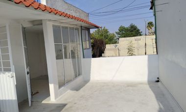 CASA EN VENTA CON 3 RECAMARAS EN BELLAVISTA, C. IZCALLI,  DENTRO DE PRIVADA