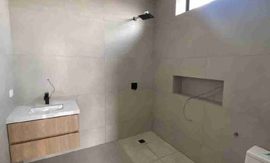 Se vende casa esquinera en Ciudad Celeste