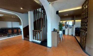 Restoran dan Tempat Usaha Siap Pakai di Lahan Komersial Jl. Antasari, Cilandak