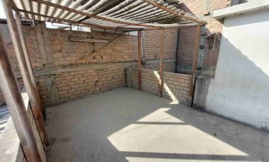Se vende casa en Surco 4 pisos