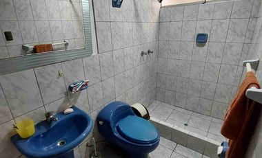 Se vende casa en Surco 4 pisos