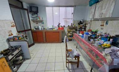 Se vende casa en Surco 4 pisos