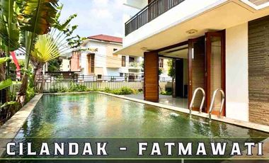 FOR SALE CILANDAK - FATMAWATI
MODERN TROPICAL HOUSE
POSISI HOEK