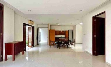 FOR SALE CILANDAK - FATMAWATI
MODERN TROPICAL HOUSE
POSISI HOEK