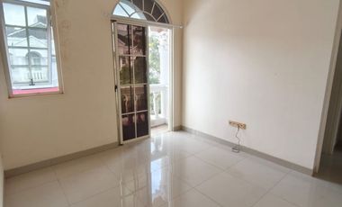 Rumah Green Lake City, West Europe 8x15, Harga sewa 90 juta