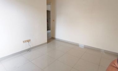 Rumah Green Lake City, West Europe 8x15, Harga sewa 90 juta