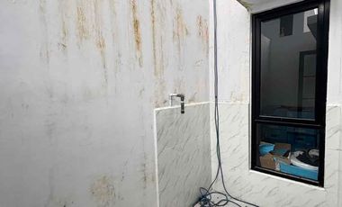 Rumah 2 lantai ready unit di urip makassar belakang kampus UMI