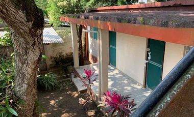 casa con vista a la laguna