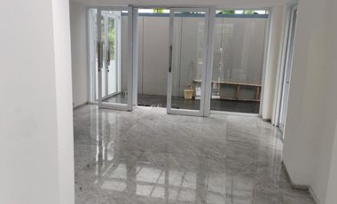RUMAH MINIMALIS MODERN 3 LANTAI BARU RENOVASI SIAP HUNI DI DAGO RESORT BANDUNG