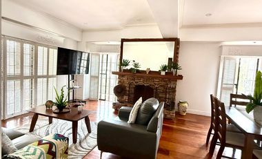 Spacious condominium unit near city parks