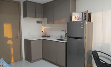 Apartemen Gold Coast Pik 2BR Semi Furnished rapi, murah