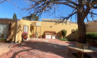 ALTAVISTA CASA DE UNA PLANTA CON 4 RECAMARAS AMPLIO JARDIN CON ASADOR Y SOTANO