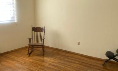 ALTAVISTA CASA DE UNA PLANTA CON 4 RECAMARAS AMPLIO JARDIN CON ASADOR Y SOTANO