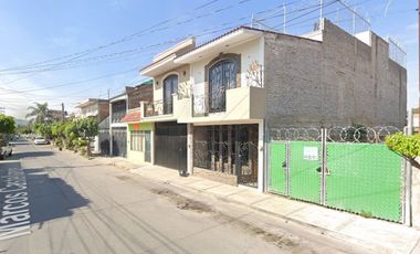 VENTA DE CASA EN LA COLONIA MARCOS CASTELLANOS EN SAHUAYO MICHOACÁN