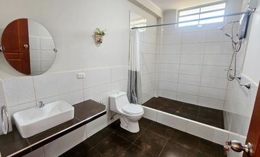 SE VENDE TERRENO CON CASA DE CAMPO EN OXAPAMPA CON VISTA Y SALIDA AL RIO CHOROBAMBA Y CON PARCELA AGRICOLA