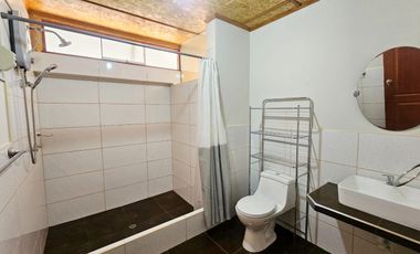 SE VENDE TERRENO CON CASA DE CAMPO EN OXAPAMPA CON VISTA Y SALIDA AL RIO CHOROBAMBA Y CON PARCELA AGRICOLA