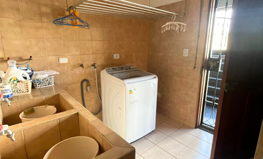 Departamento en Venta en Surco – 3 Dorm. / 100 m² / 3er Piso