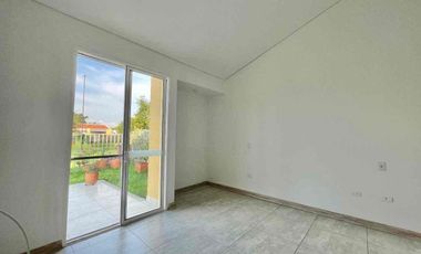 se arrienda casa de un piso