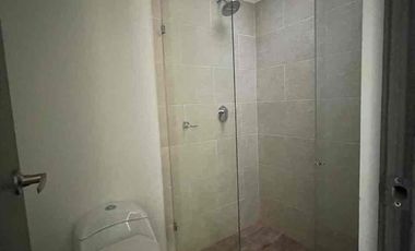 se arrienda casa de un piso