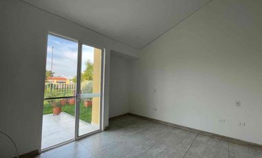 se arrienda casa de un piso