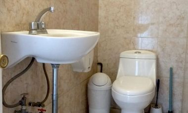 SE RENTA OFICINA O CONSULTORIO EN LA COLONIA ROMA EN SEGUNDO PISO DE 20M2